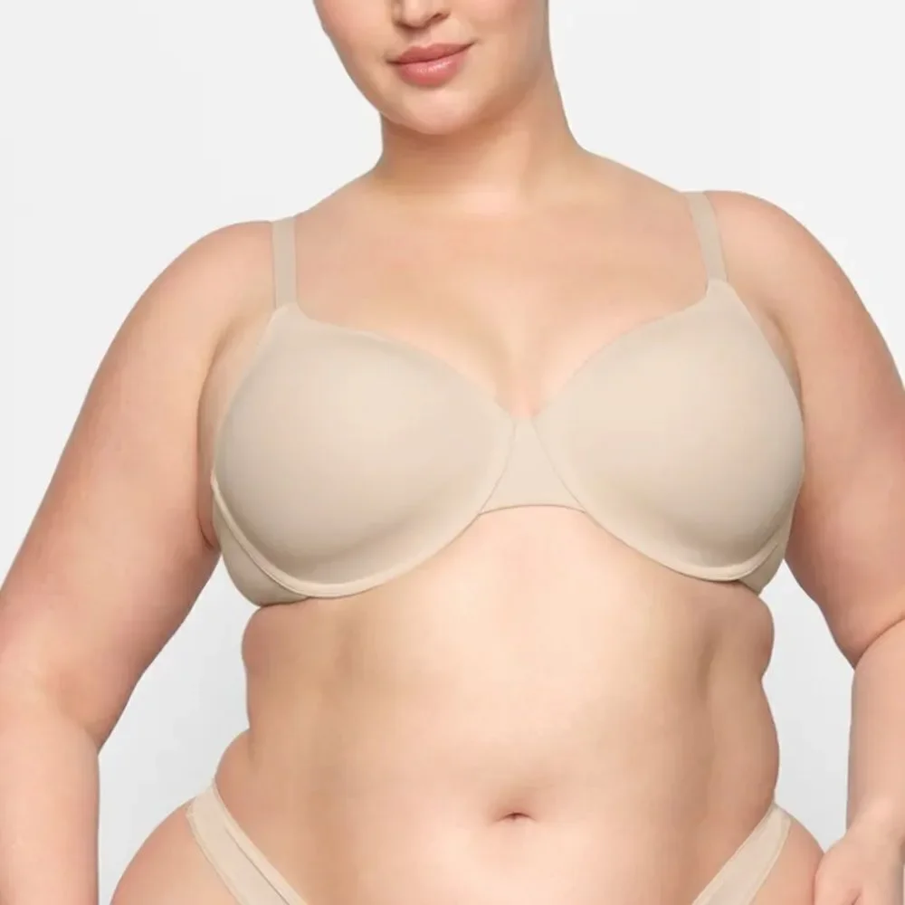 NWT SKIMS Fits Everybody T-Shirt Bra In Sand Nude Underwire Bra - Picture 1 of 8